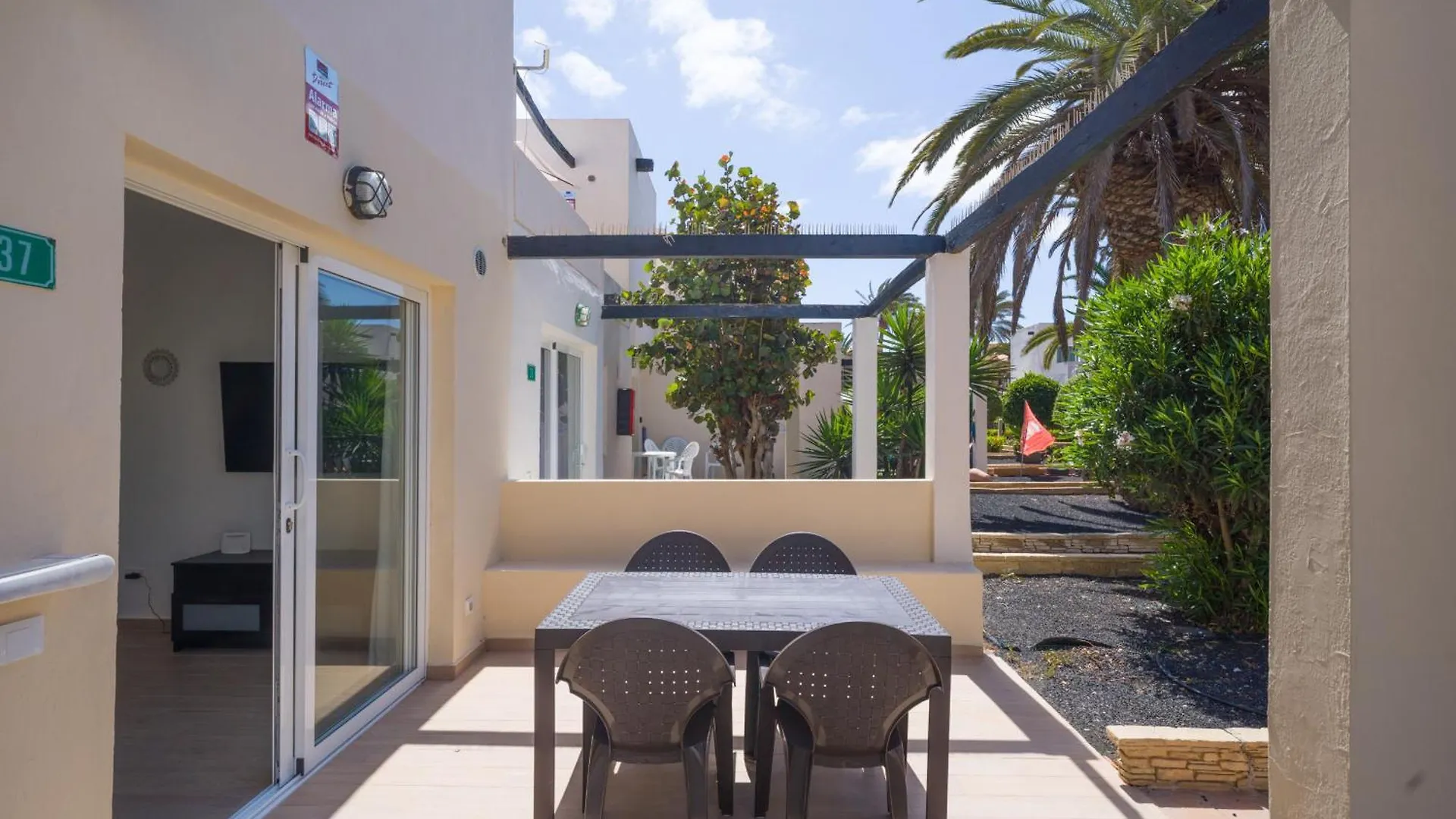Vivienda Recien Reformada, Comoda Y Agradable En Corralejo - Home For Guest