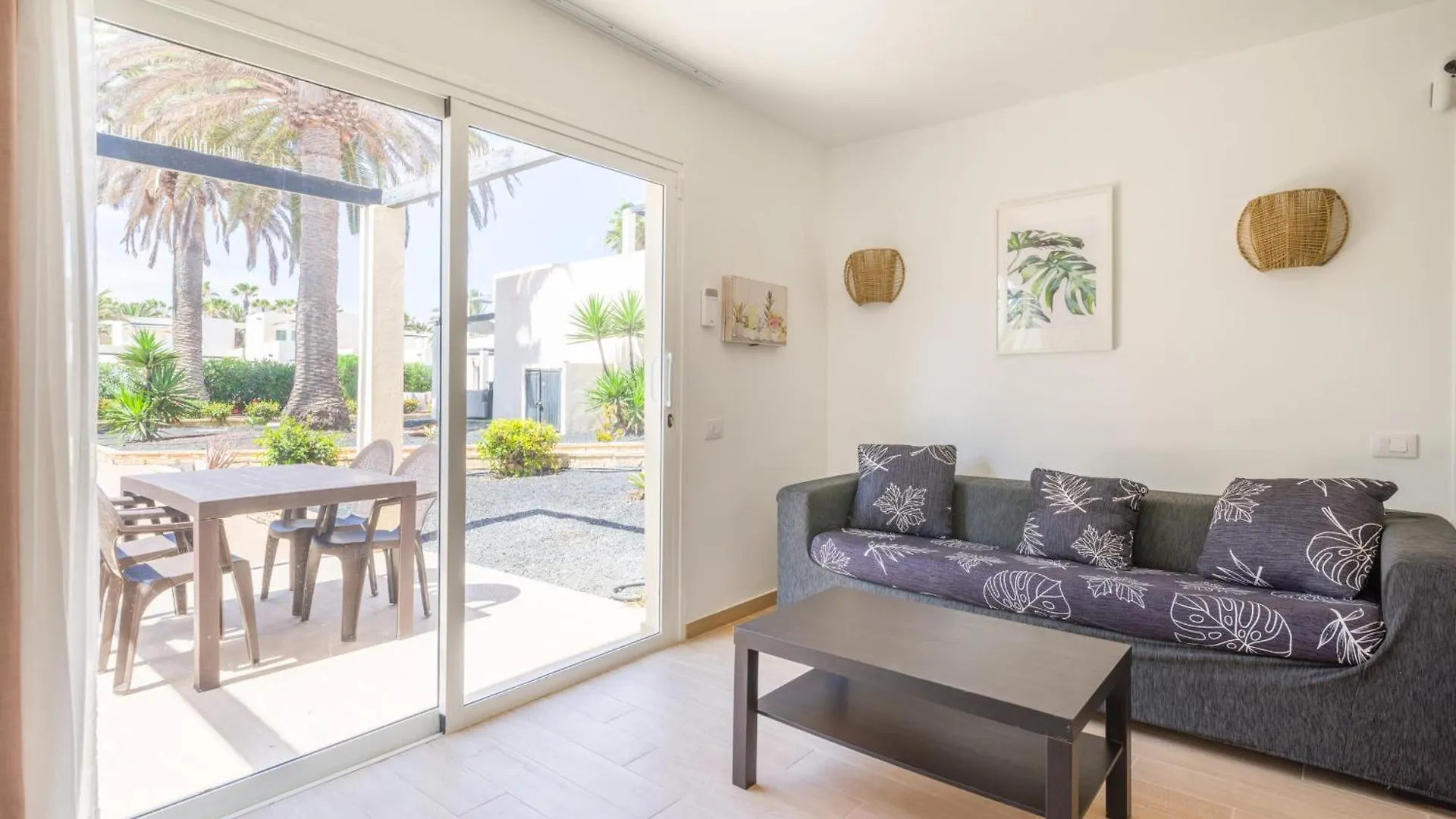 Vivienda Recien Reformada, Comoda Y Agradable En Corralejo - Home For Guest